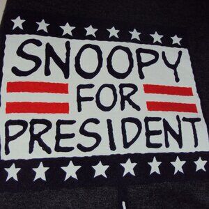 T-Shirt- Peanuts- Rare 2016